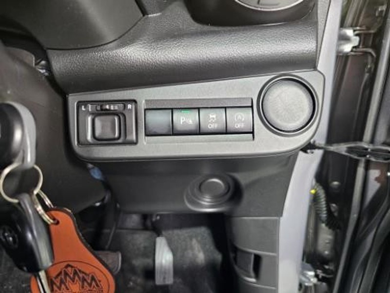 Toyota Vitz - Mit Mak Motors - Image 16
