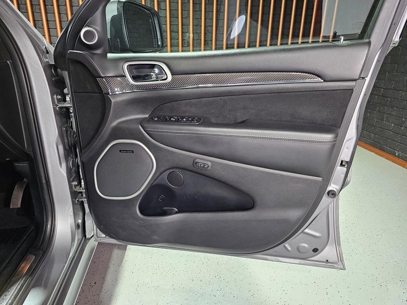 Jeep Grand Cherokee - Mit Mak Motors - Image 7