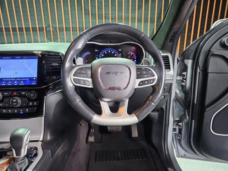 Jeep Grand Cherokee - Mit Mak Motors - Image 10