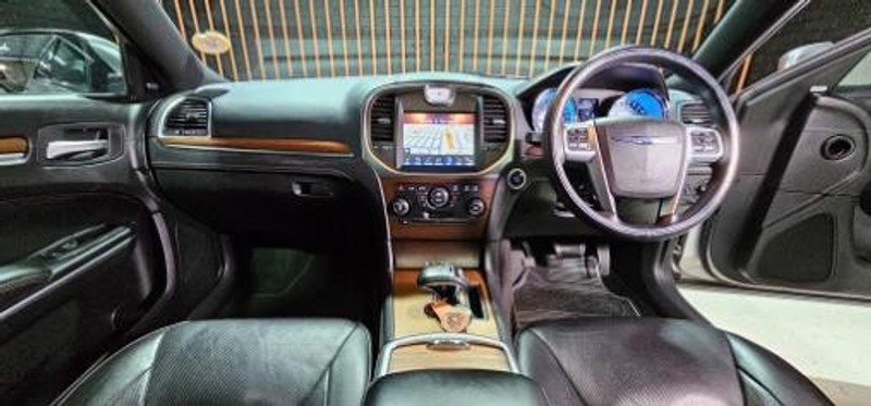 Chrysler 300 - Mit Mak Motors - Image 18