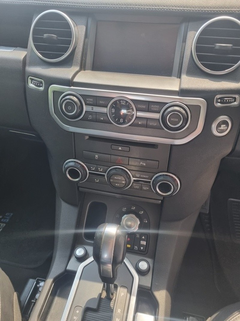 Land Rover Discovery - Motortoria - Image 11