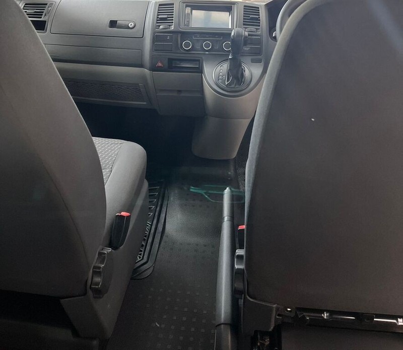 Volkswagen Transporter - Motortoria - Image 14