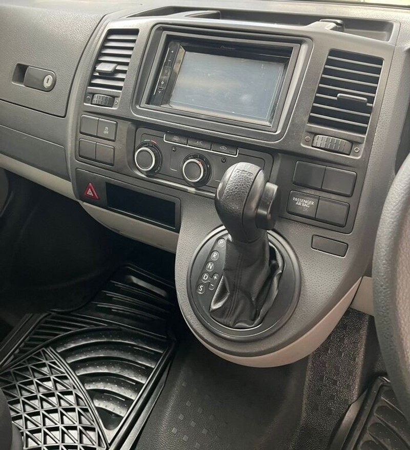 Volkswagen Transporter - Motortoria - Image 9