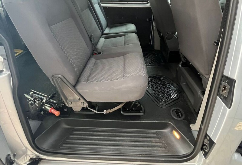 Volkswagen Transporter - Motortoria - Image 13