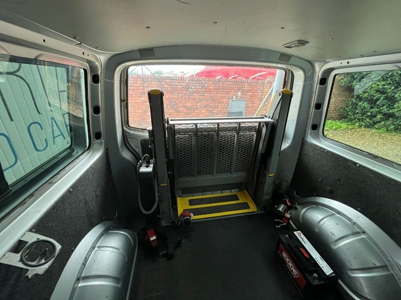Volkswagen Transporter - Motortoria - Image 12