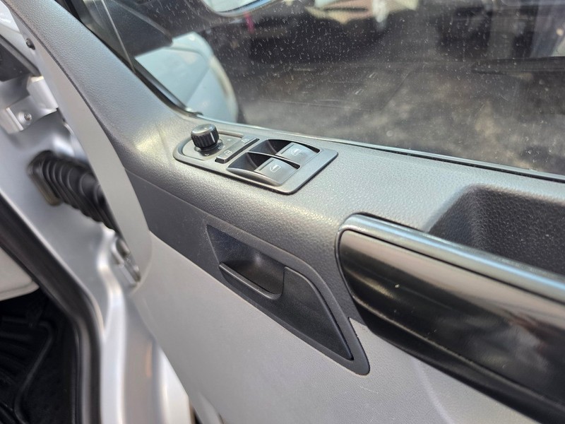 Volkswagen Transporter - Motortoria - Image 16