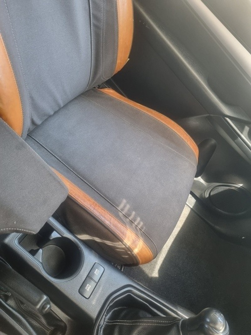 Toyota Hilux - Motortoria - Image 16