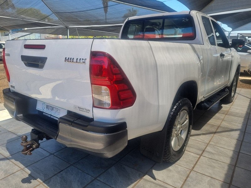 Toyota Hilux - Motortoria - Image 8