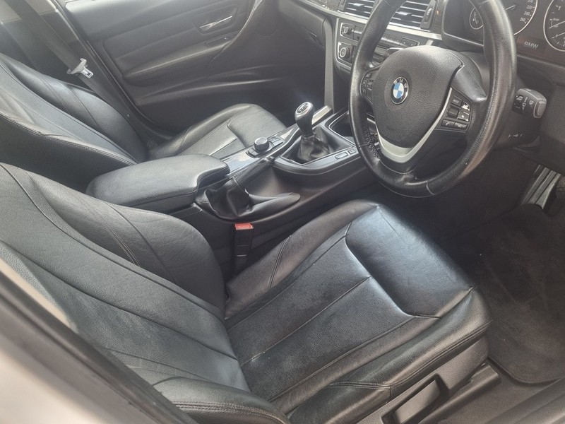 BMW 3 Series - Motortoria - Image 11