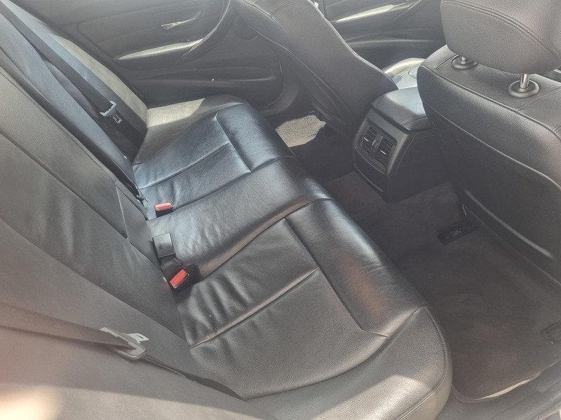BMW 3 Series - Motortoria - Image 17
