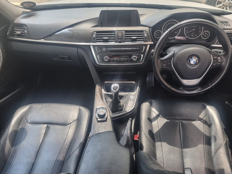 BMW 3 Series - Motortoria - Image 18
