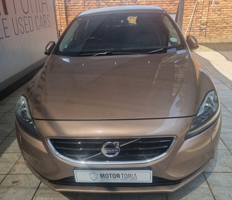 Volvo V40 - Motortoria - Image 2