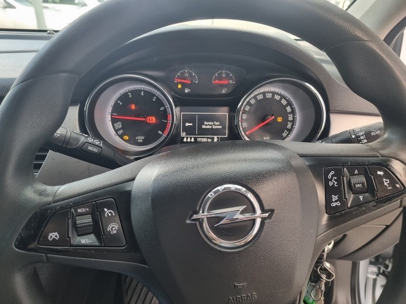 Opel Astra - Motortoria - Image 11