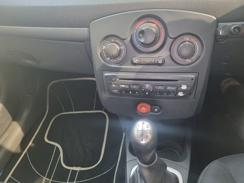 Renault Clio - Motortoria - Image 12