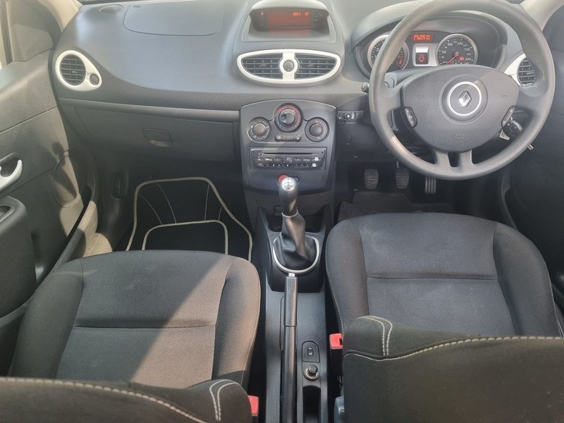 Renault Clio - Motortoria - Image 14