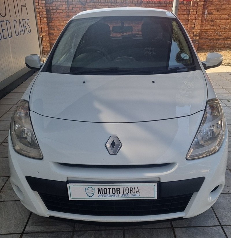 Renault Clio - Motortoria - Image 2