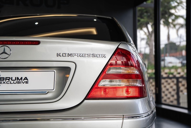 Mercedes-Benz C-class - Chery Bruma - Image 4