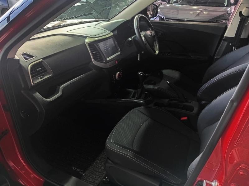Mahindra XUV300 - Group1 Auto Midrand - Image 18