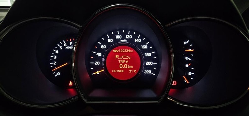 Kia Rio - Mit Mak Motors - Image 12
