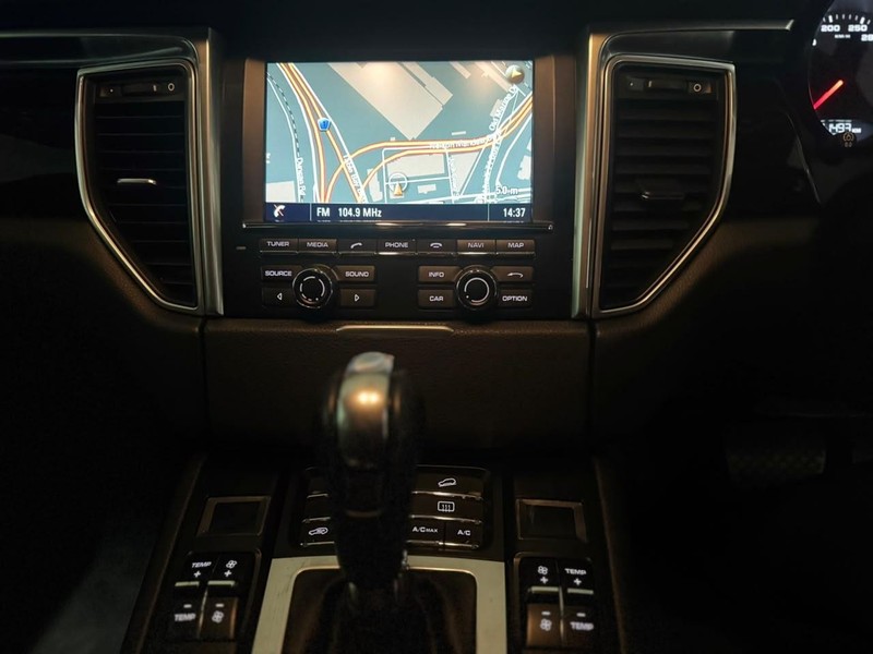 Porsche Macan - BMW Cape Town City - Image 13