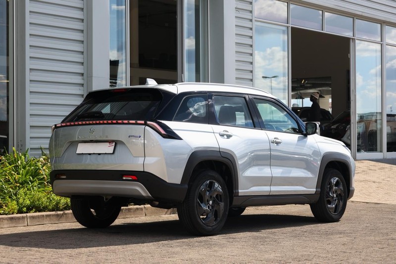 Suzuki Across - Suzuki Fourways - Image 1