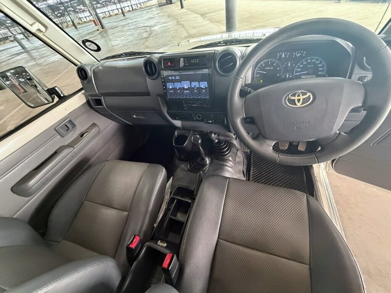 Toyota Land Cruiser - Bakwena Auto Sales - Image 15