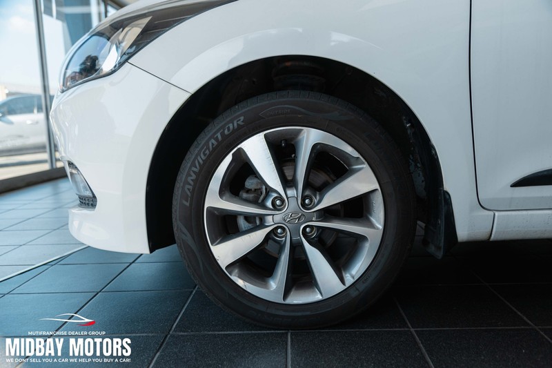 Hyundai i20 - Midbay Motors - Image 4