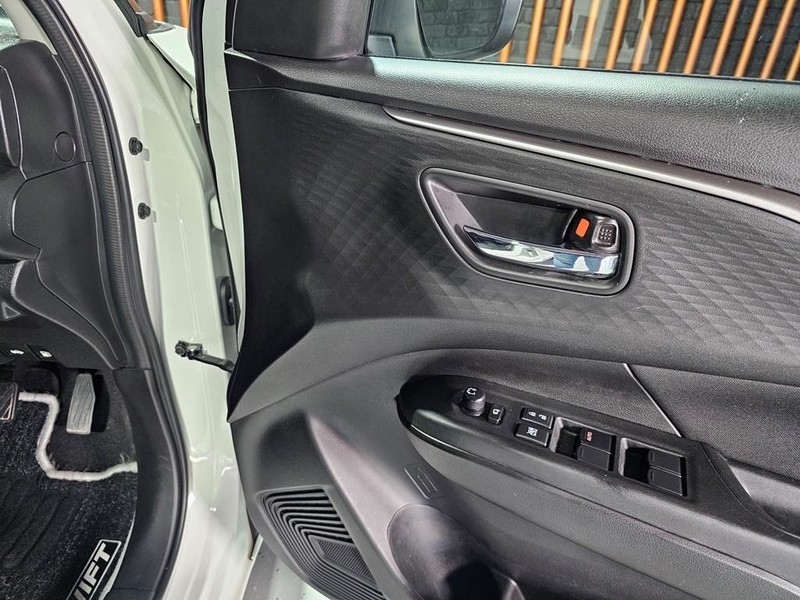 Suzuki Swift - Mit Mak Motors - Image 8