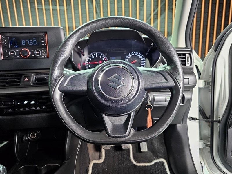 Suzuki Swift - Mit Mak Motors - Image 10