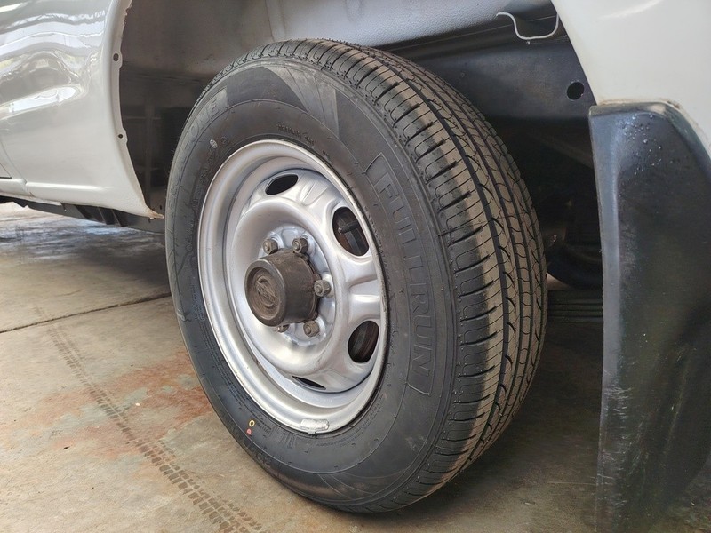 Nissan NP 300 Pick up - We Buy Bakkies - Image 7