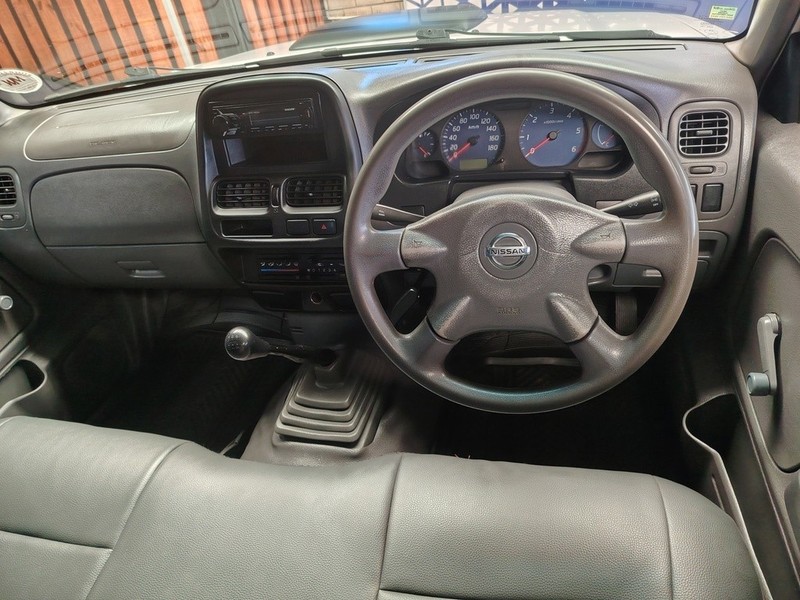 Nissan NP 300 Pick up - We Buy Bakkies - Image 13