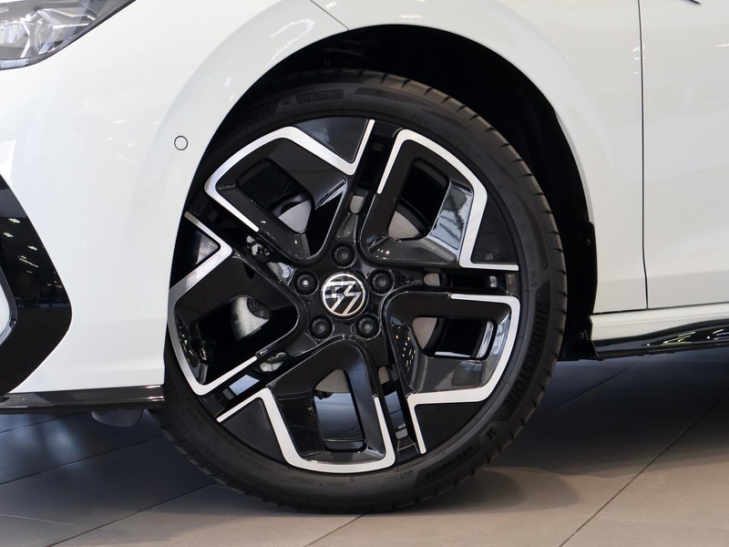 Volkswagen Golf - Hatfield VW Melrose Arch - Image 5