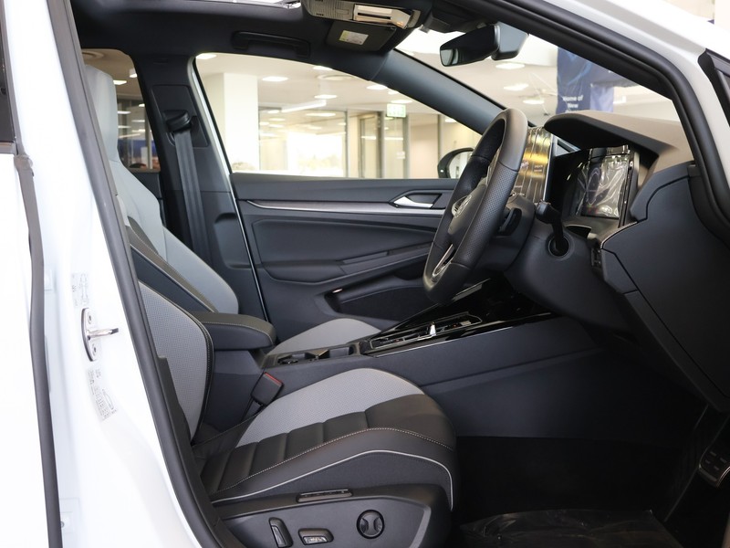 Volkswagen Golf - Hatfield VW Melrose Arch - Image 12