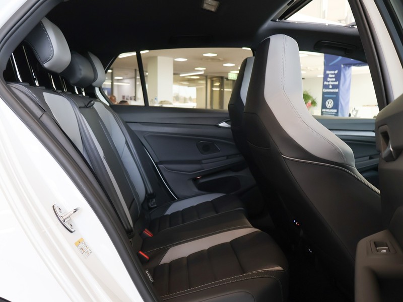 Volkswagen Golf - Hatfield VW Melrose Arch - Image 27