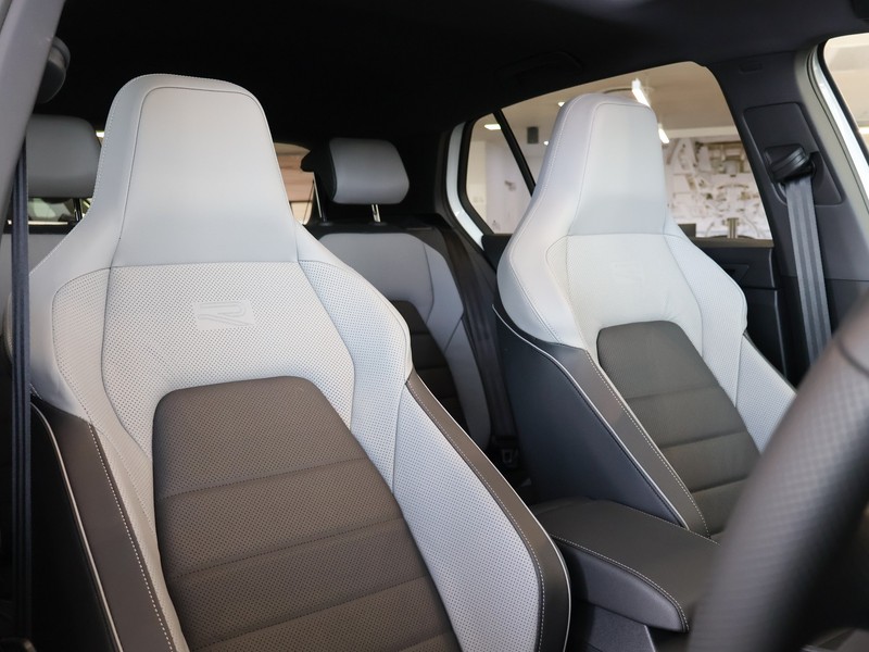 Volkswagen Golf - Hatfield VW Melrose Arch - Image 13