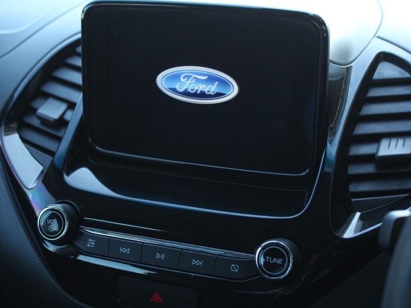 Ford Figo - Authentique Autos - Image 10