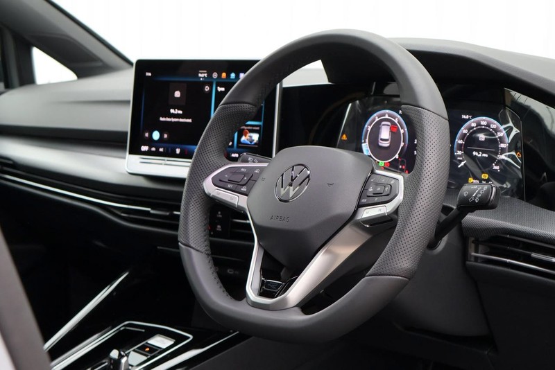 Volkswagen Golf - Hatfield VW Pretoria - Image 18