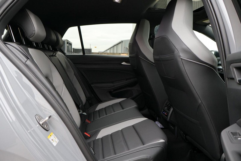 Volkswagen Golf - Hatfield VW Pretoria - Image 25