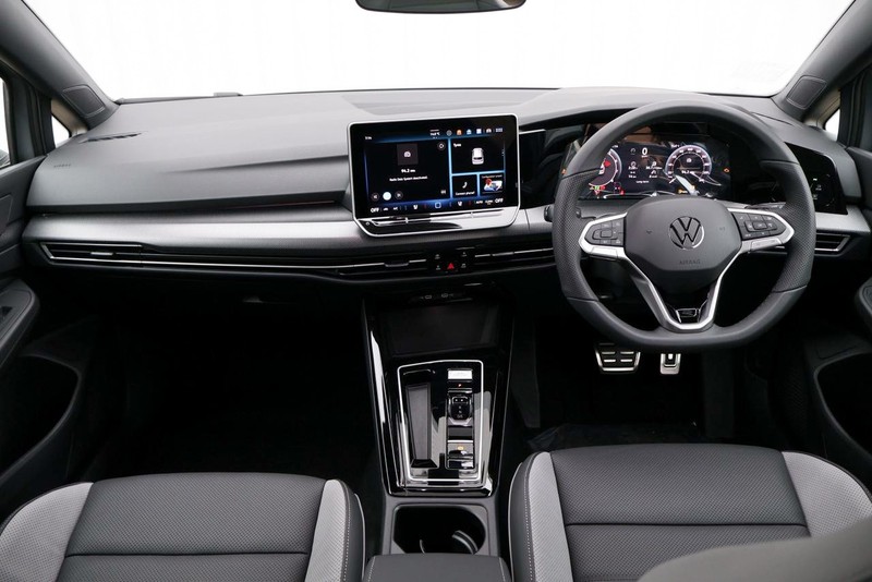 Volkswagen Golf - Hatfield VW Pretoria - Image 21