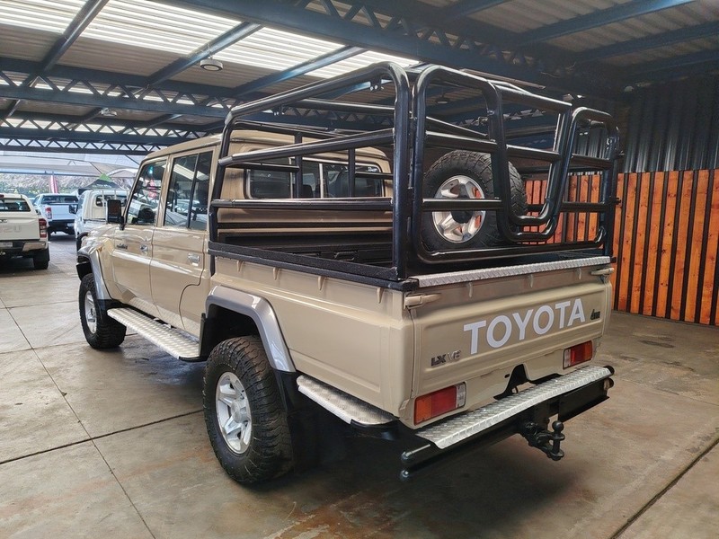 Toyota Land Cruiser - We Buy Bakkies - Image 3
