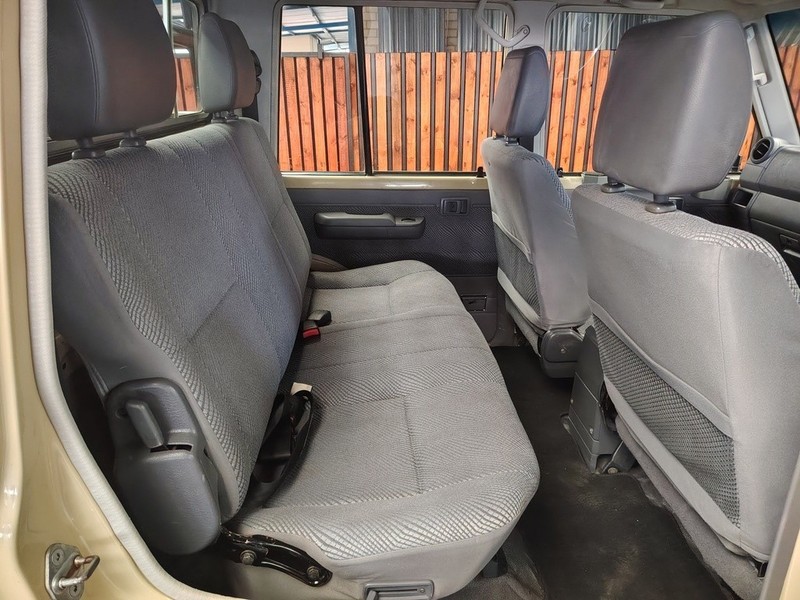 Toyota Land Cruiser - We Buy Bakkies - Image 13