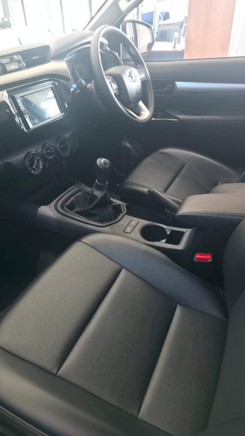 Toyota Hilux - Ford Amanzimtoti - Image 12