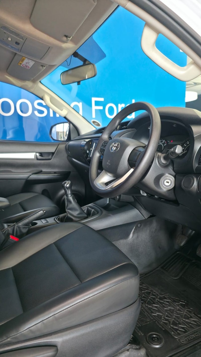 Toyota Hilux - Ford Amanzimtoti - Image 9