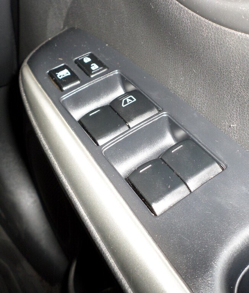 Nissan Almera - Auto Investments Waterkloof - Image 16