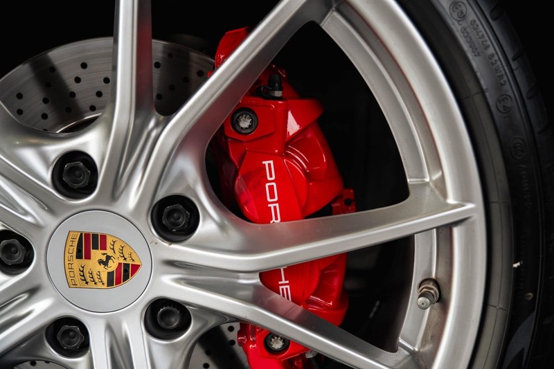 Porsche Cayman - Bruma Nissan - Image 9