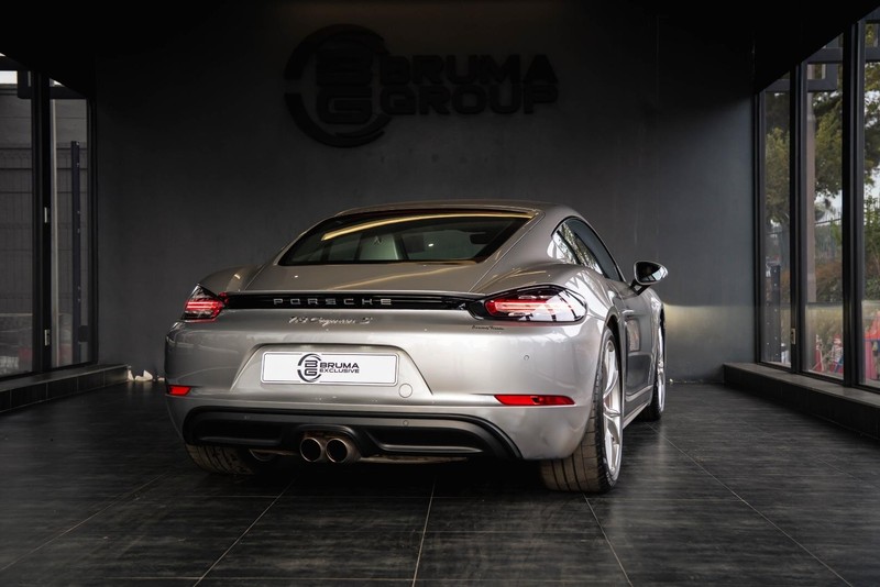 Porsche Cayman - Bruma Nissan - Image 12