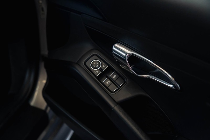 Porsche Cayman - Bruma Nissan - Image 20