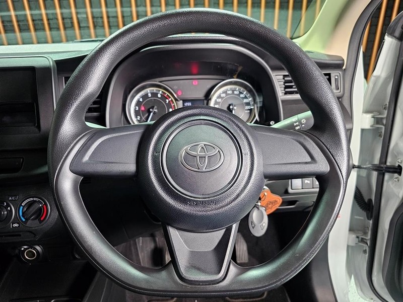 Toyota Corolla Rumion - Mit Mak Motors - Image 11