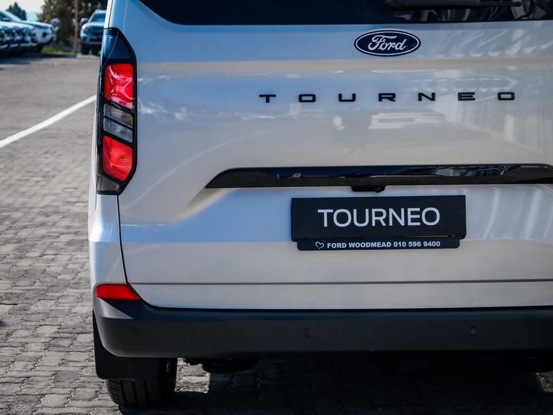 Ford Tourneo Custom - Ford Woodmead - Image 8