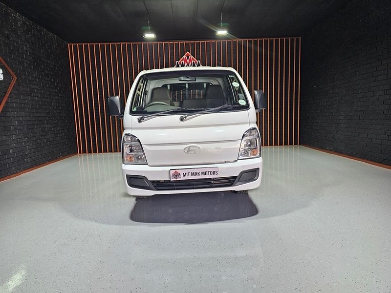 Hyundai H-100 - Mit Mak Motors - Image 1